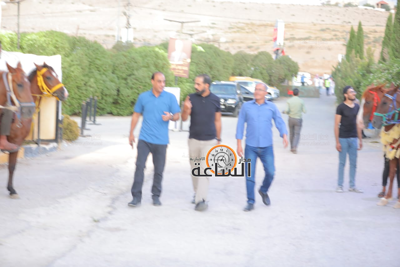 Madar Al-Saa Images 0.489920470219654