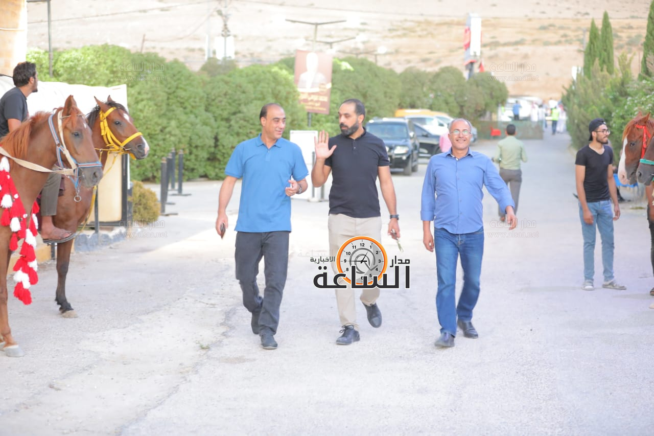 Madar Al-Saa Images 0.7859140719641109