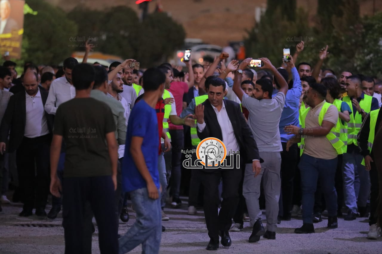 Madar Al-Saa Images 0.6499173438390868