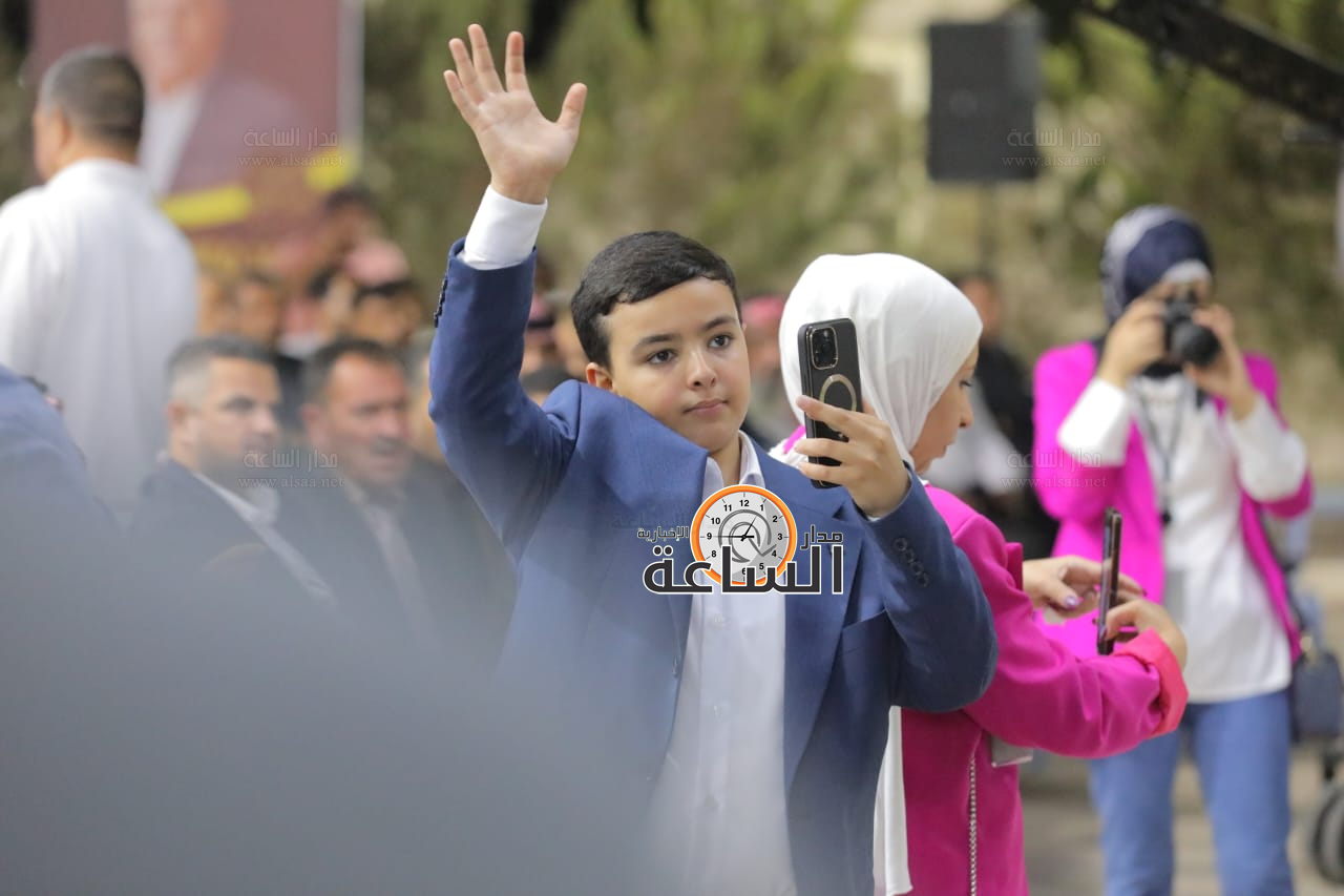 Madar Al-Saa Images 0.7105841362562739