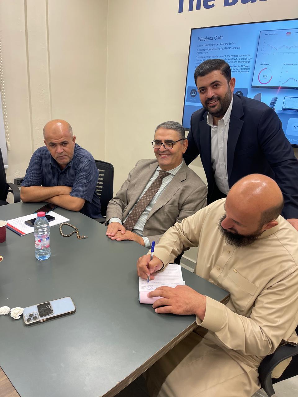 Madar Al-Saa Images 0.08735050554239043