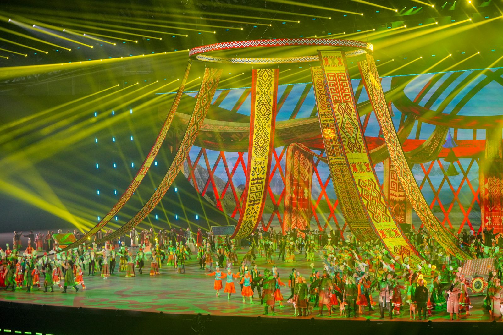 Madar Al-Saa Images 0.023342179466659507