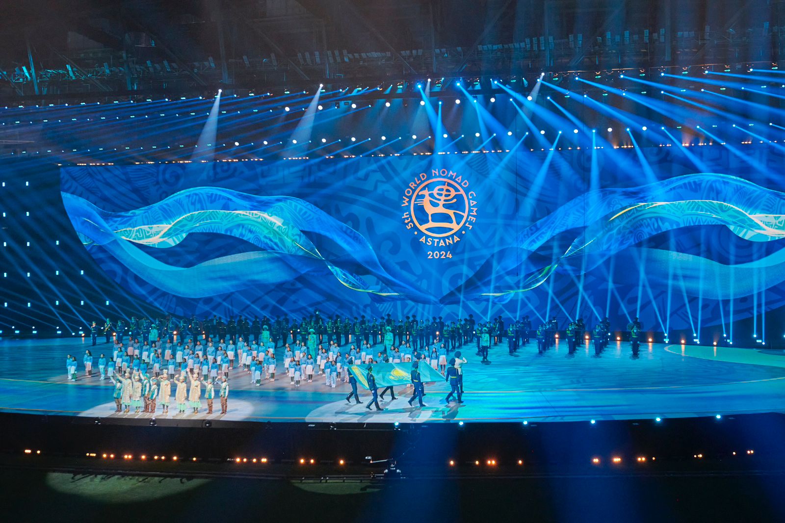 Madar Al-Saa Images 0.9367886032461605