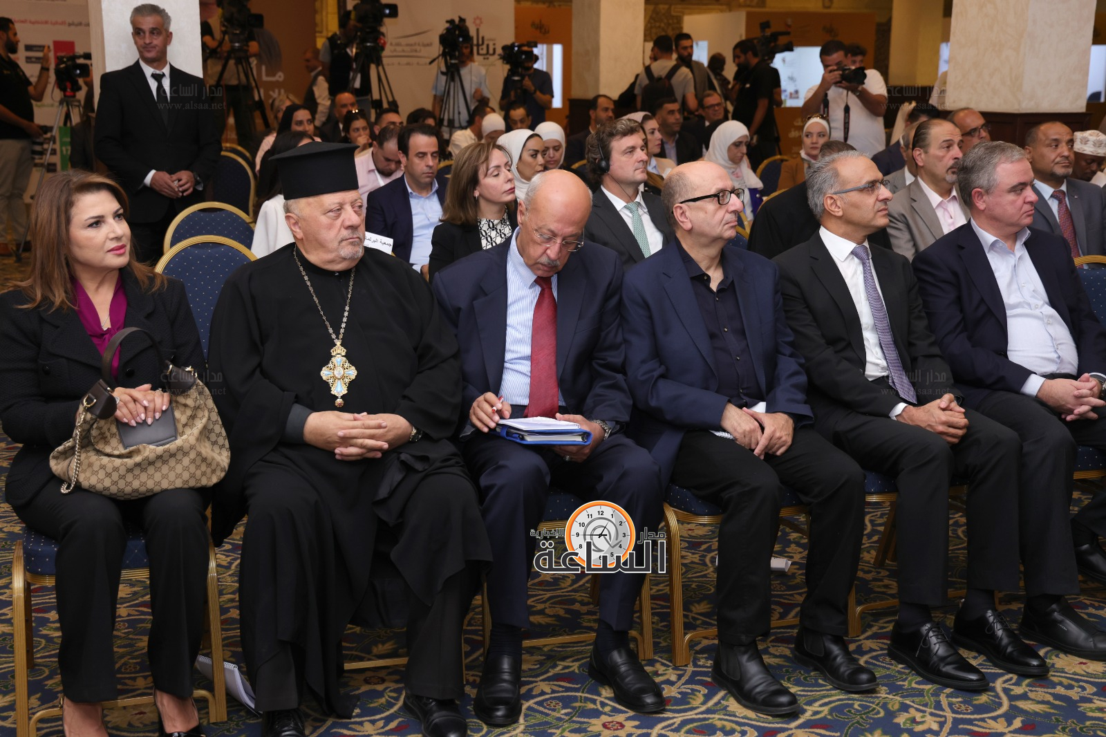 Madar Al-Saa Images 0.9161655883572362