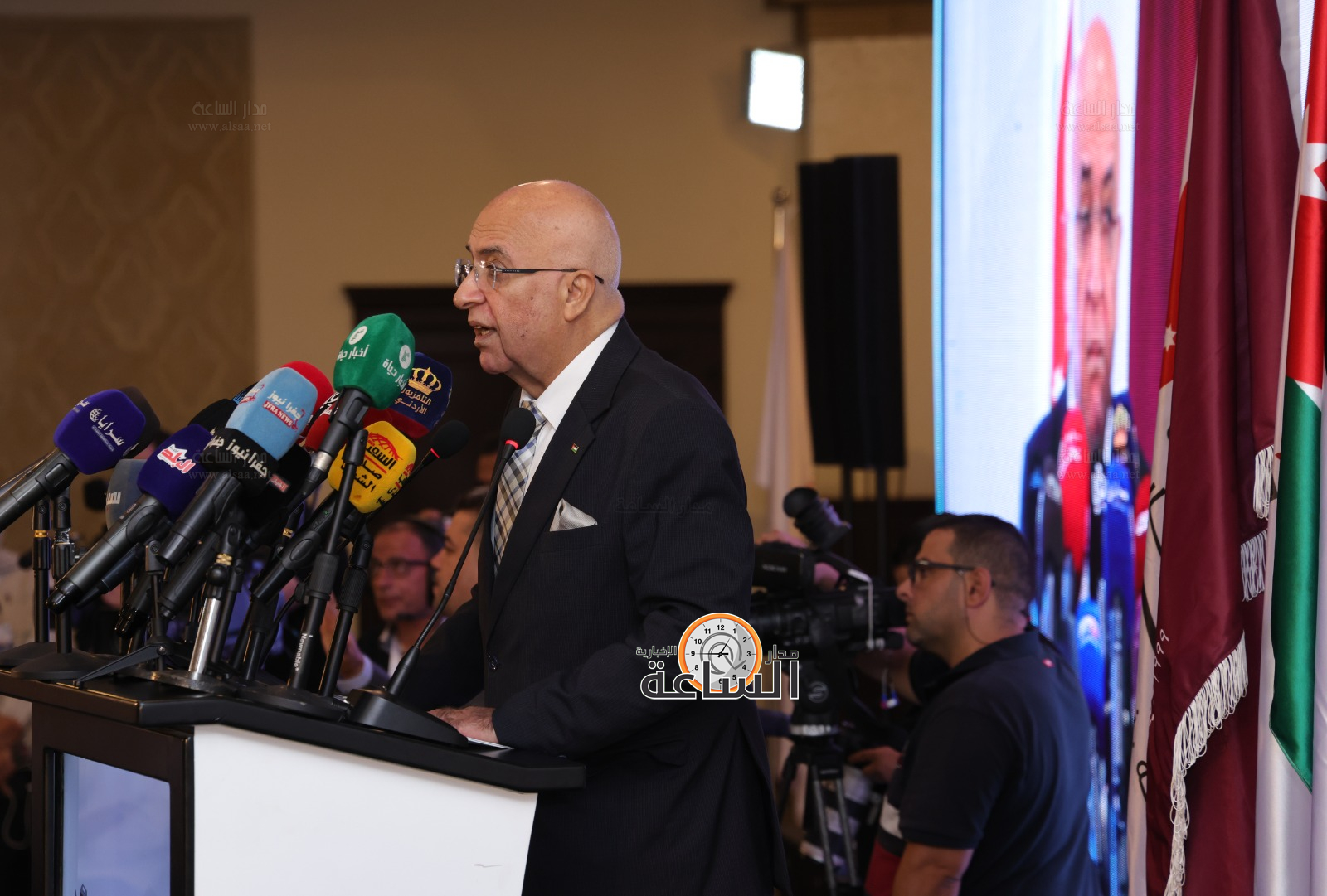 Madar Al-Saa Images 0.9576348852442607