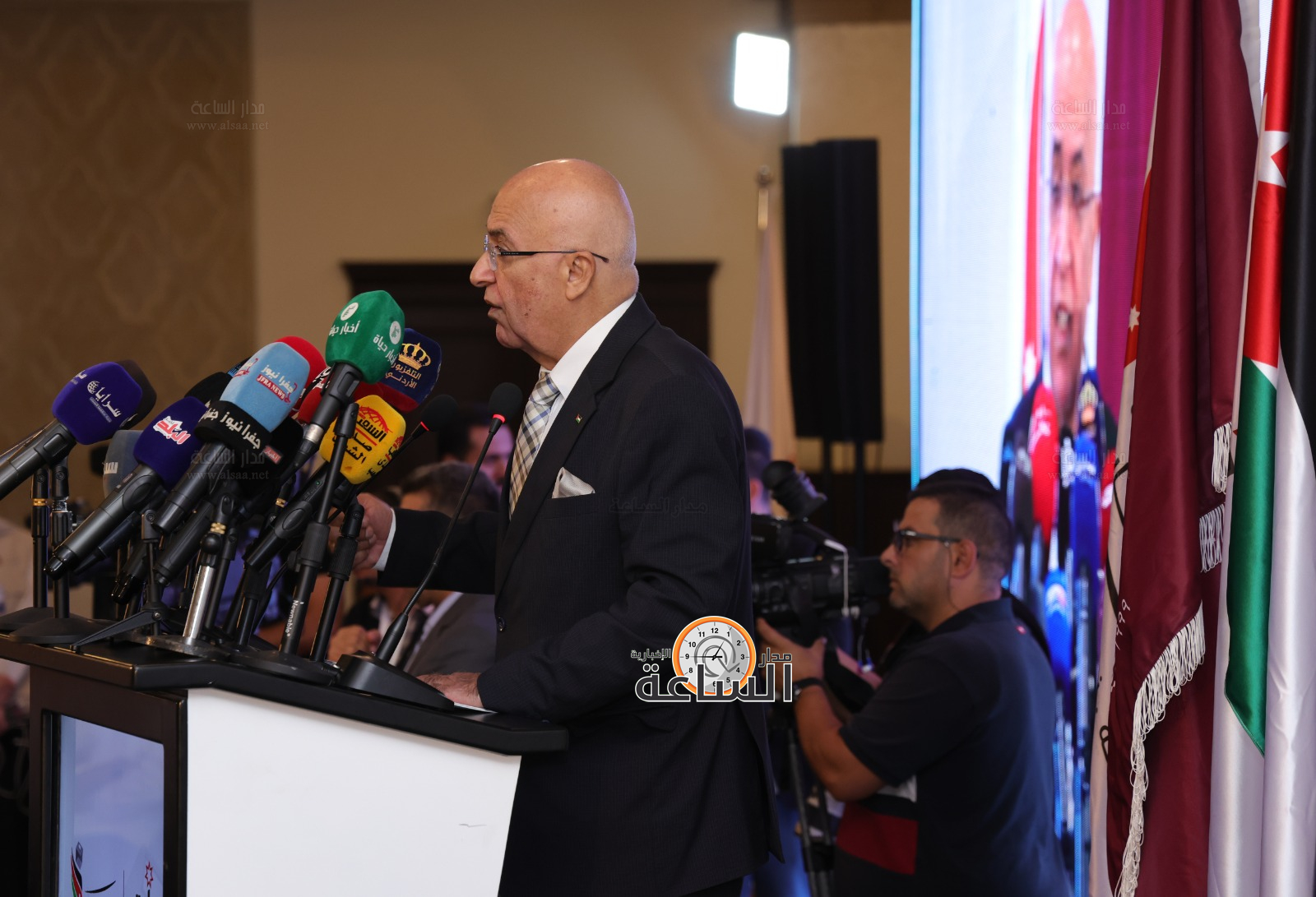 Madar Al-Saa Images 0.4071046156279685