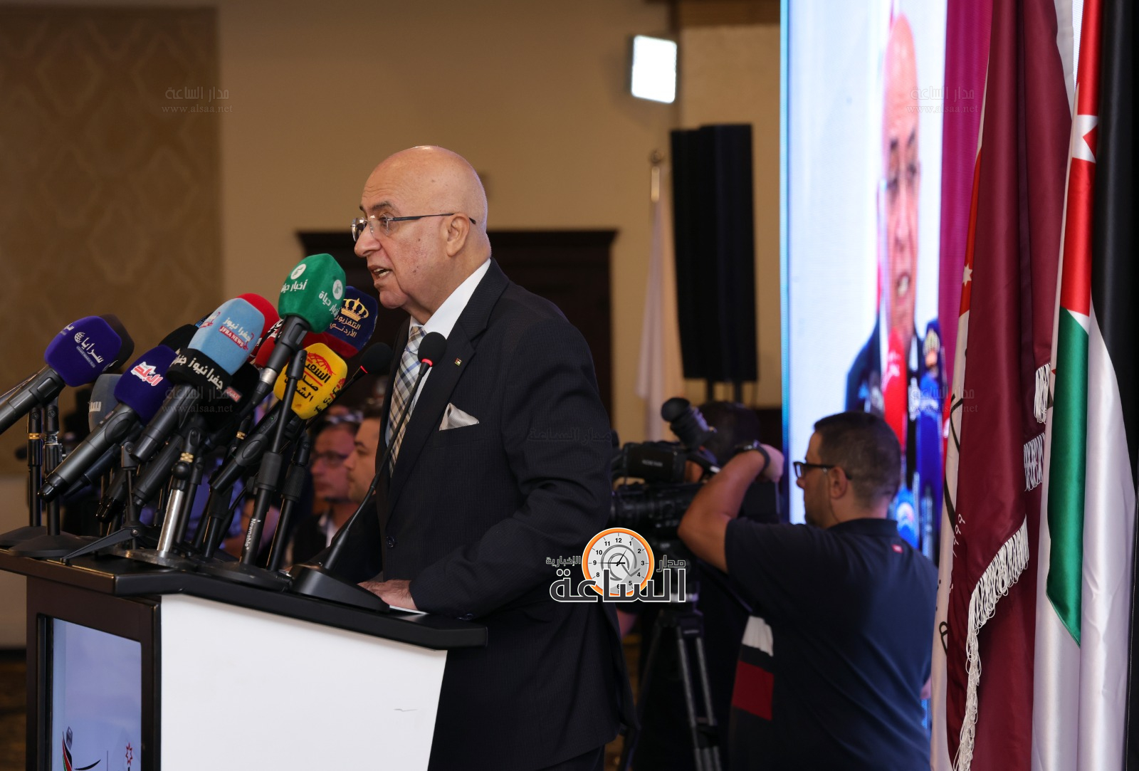 Madar Al-Saa Images 0.11419150971297465