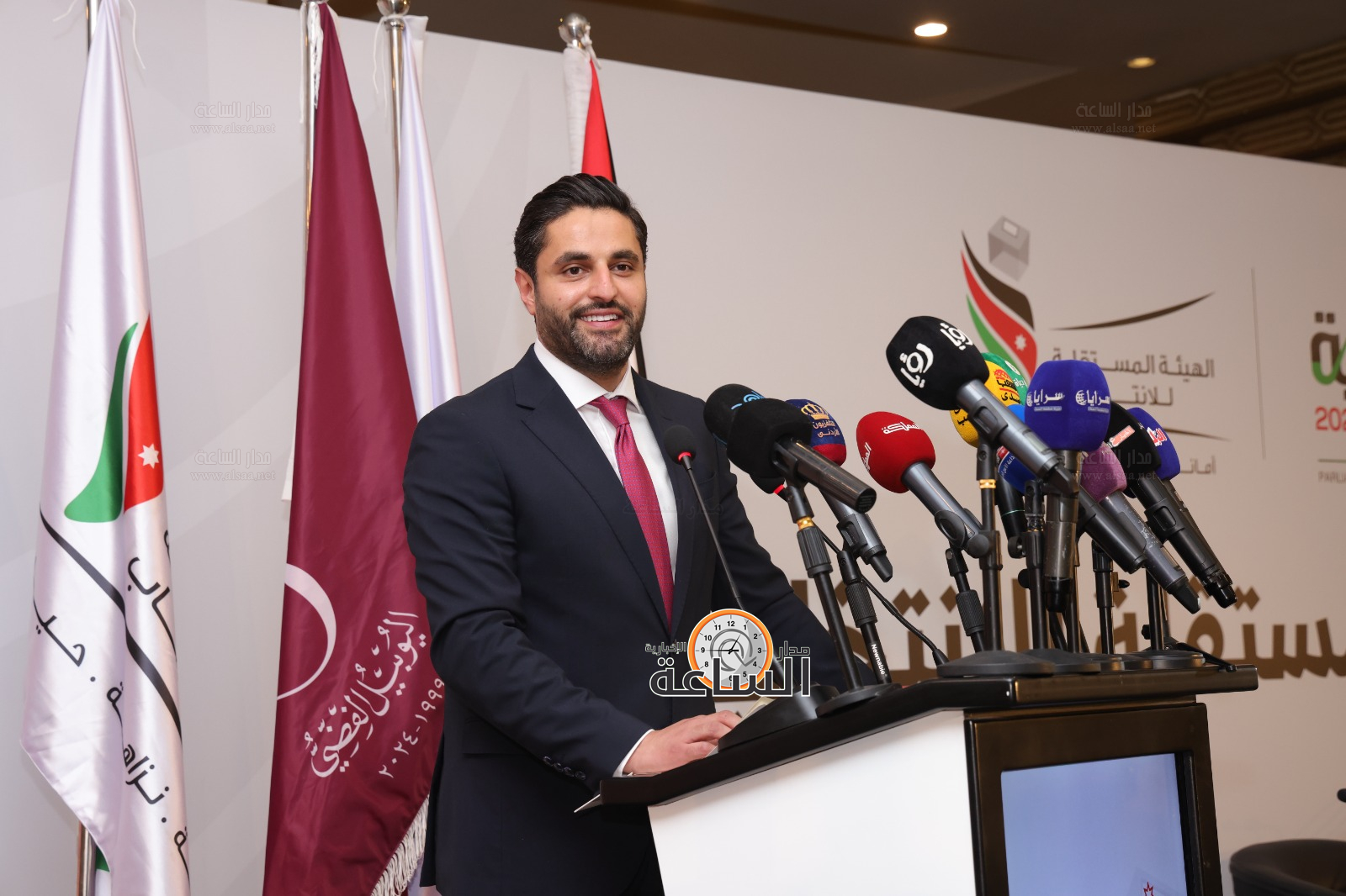 Madar Al-Saa Images 0.3533984579790288