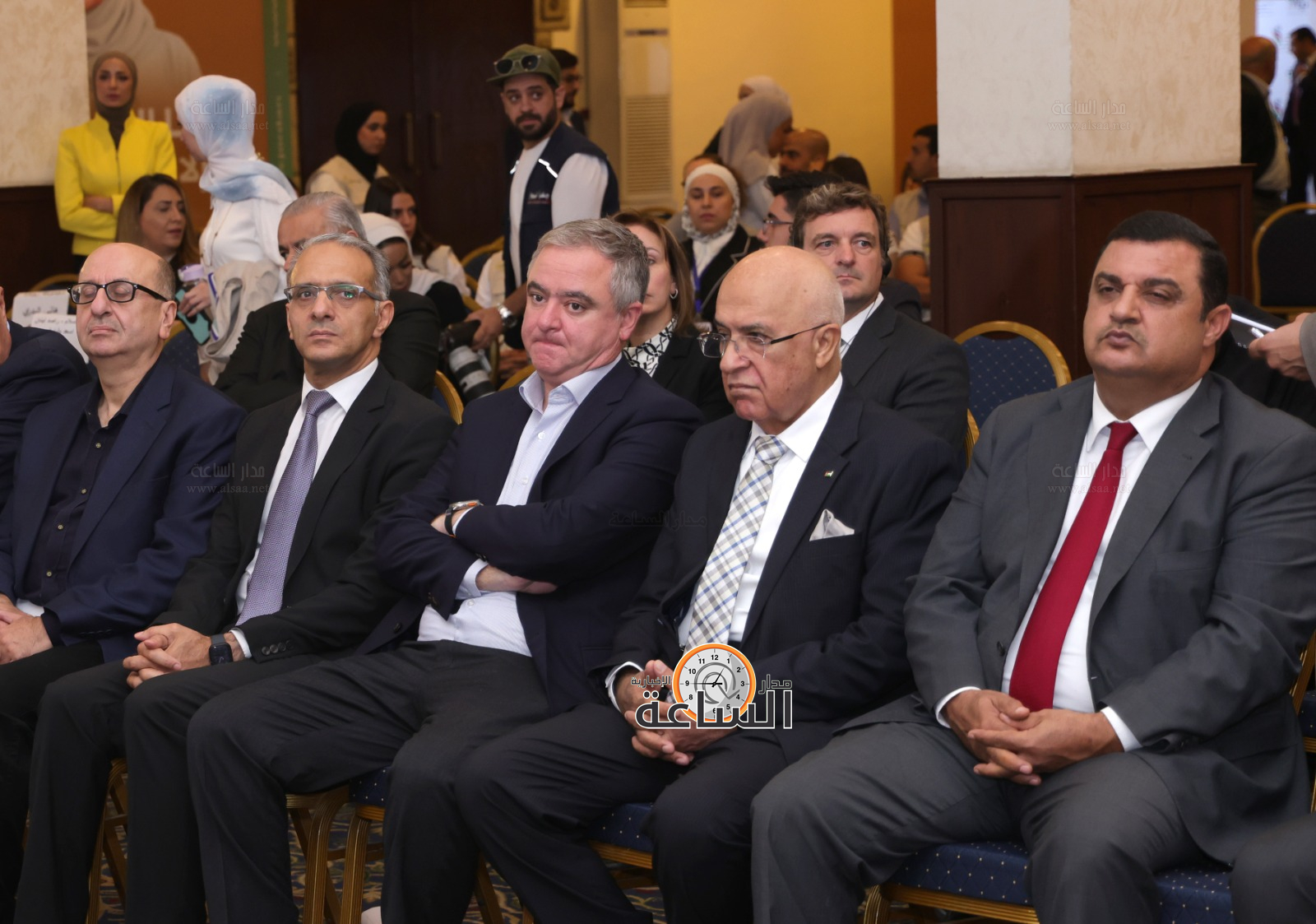 Madar Al-Saa Images 0.6734135392840113