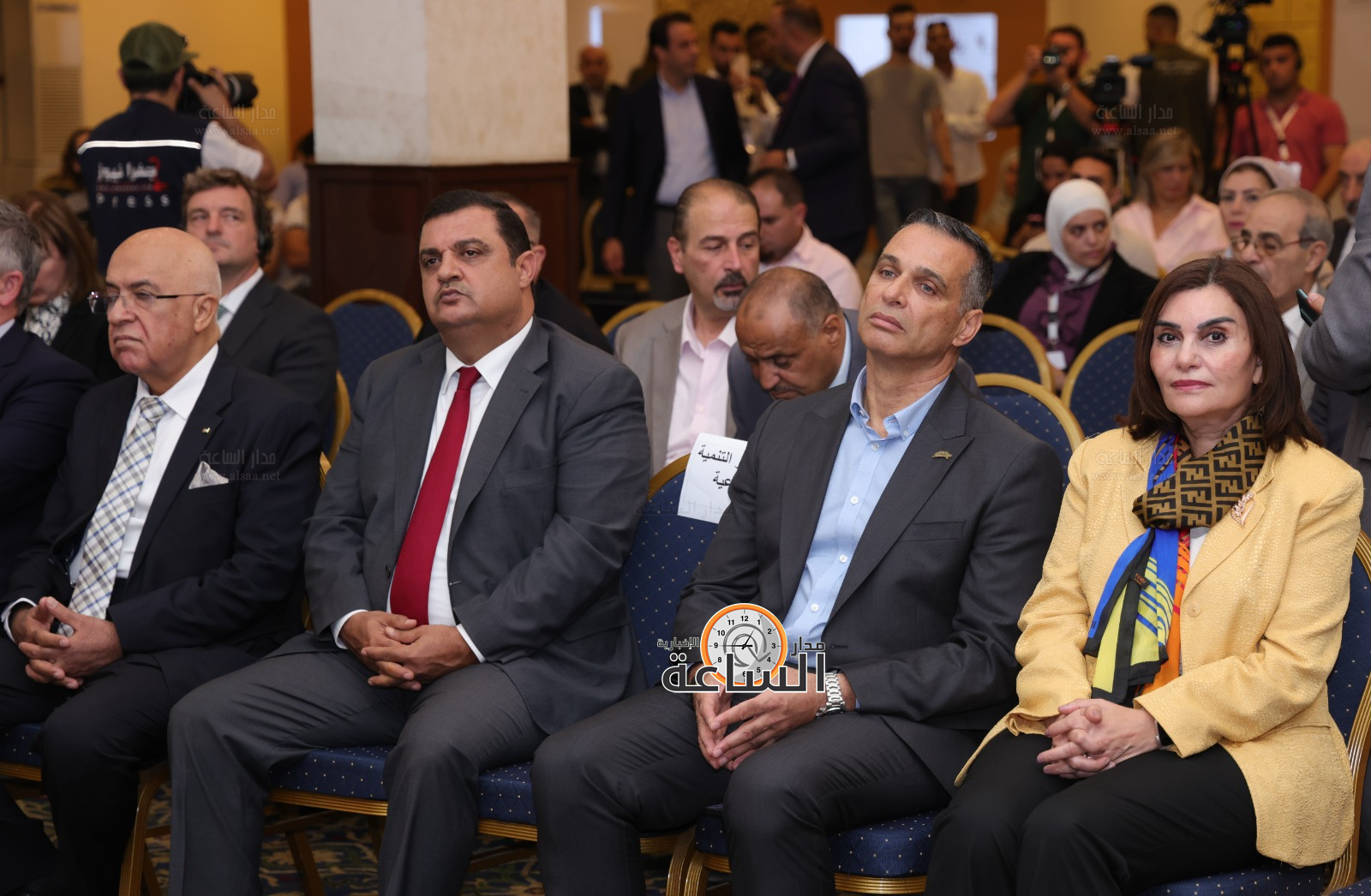 Madar Al-Saa Images 0.7391280617143405