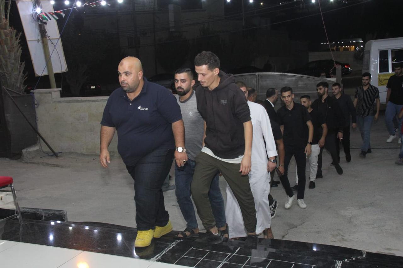 Madar Al-Saa Images 0.3104916563144373