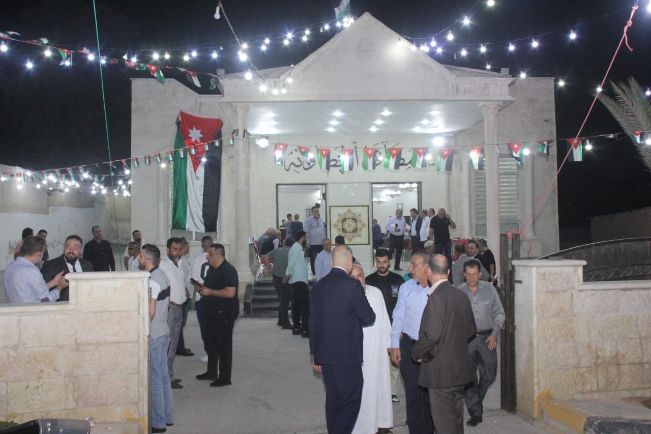 Madar Al-Saa Images 0.049427021222066214