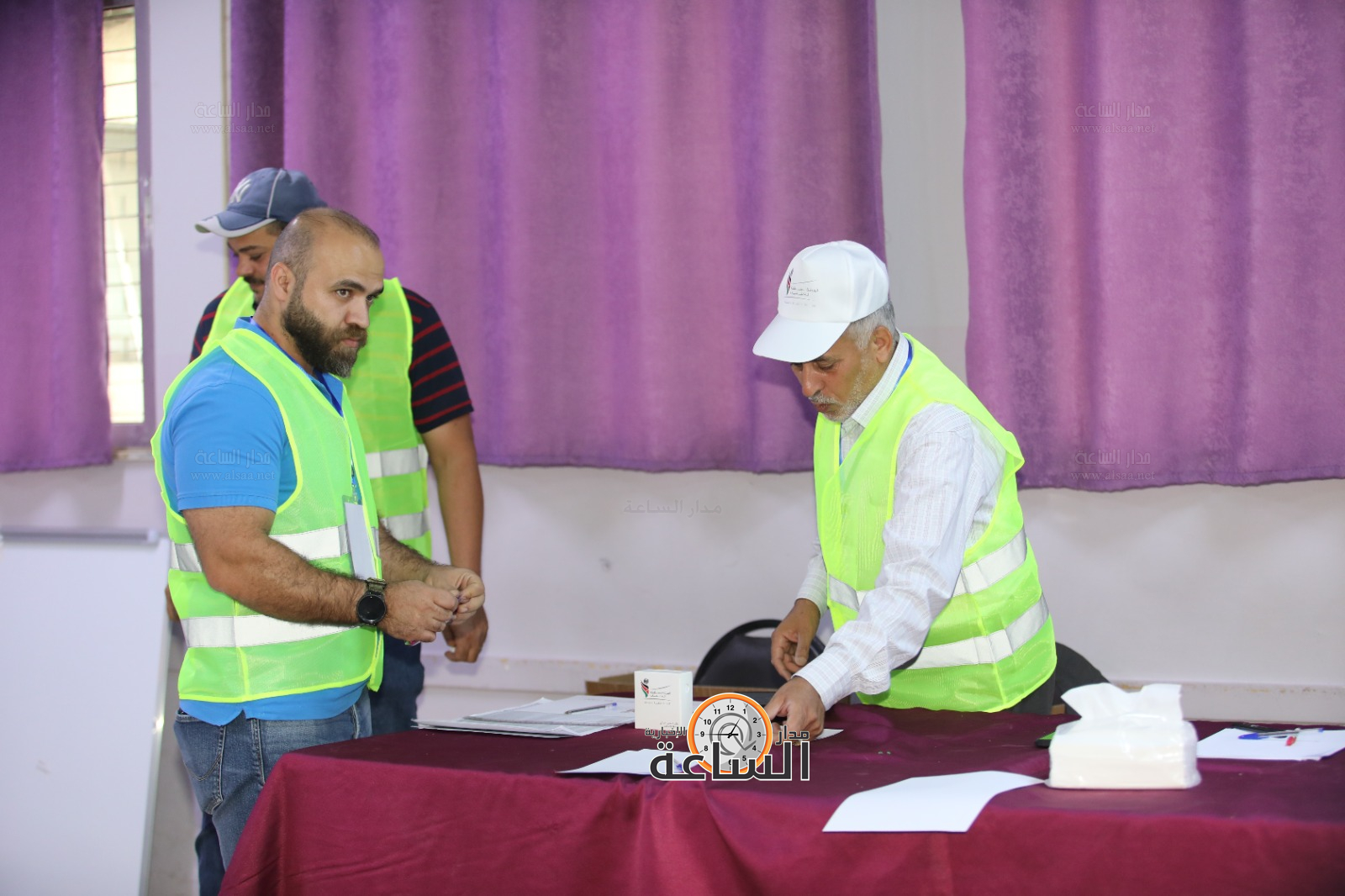 Madar Al-Saa Images 0.19953433930046938