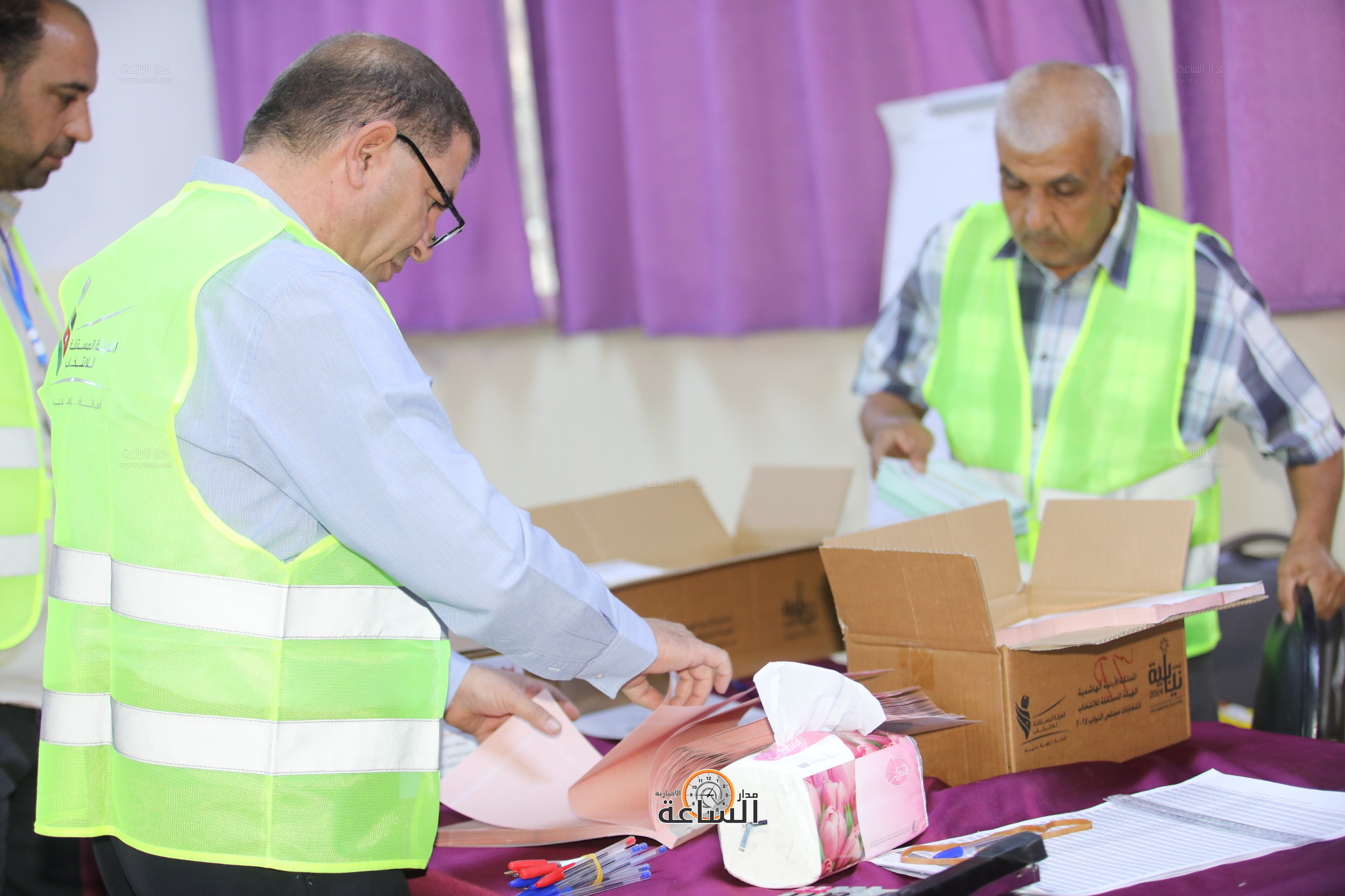 Madar Al-Saa Images 0.8071019352852074