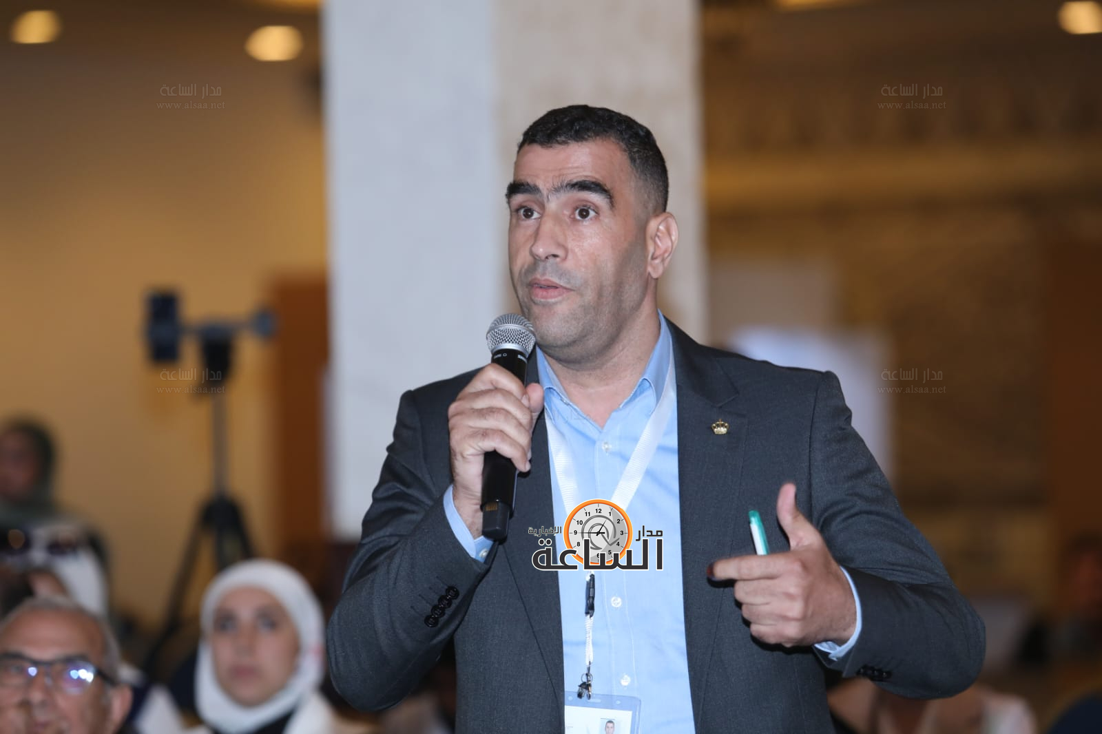 Madar Al-Saa Images 0.3793295467523772