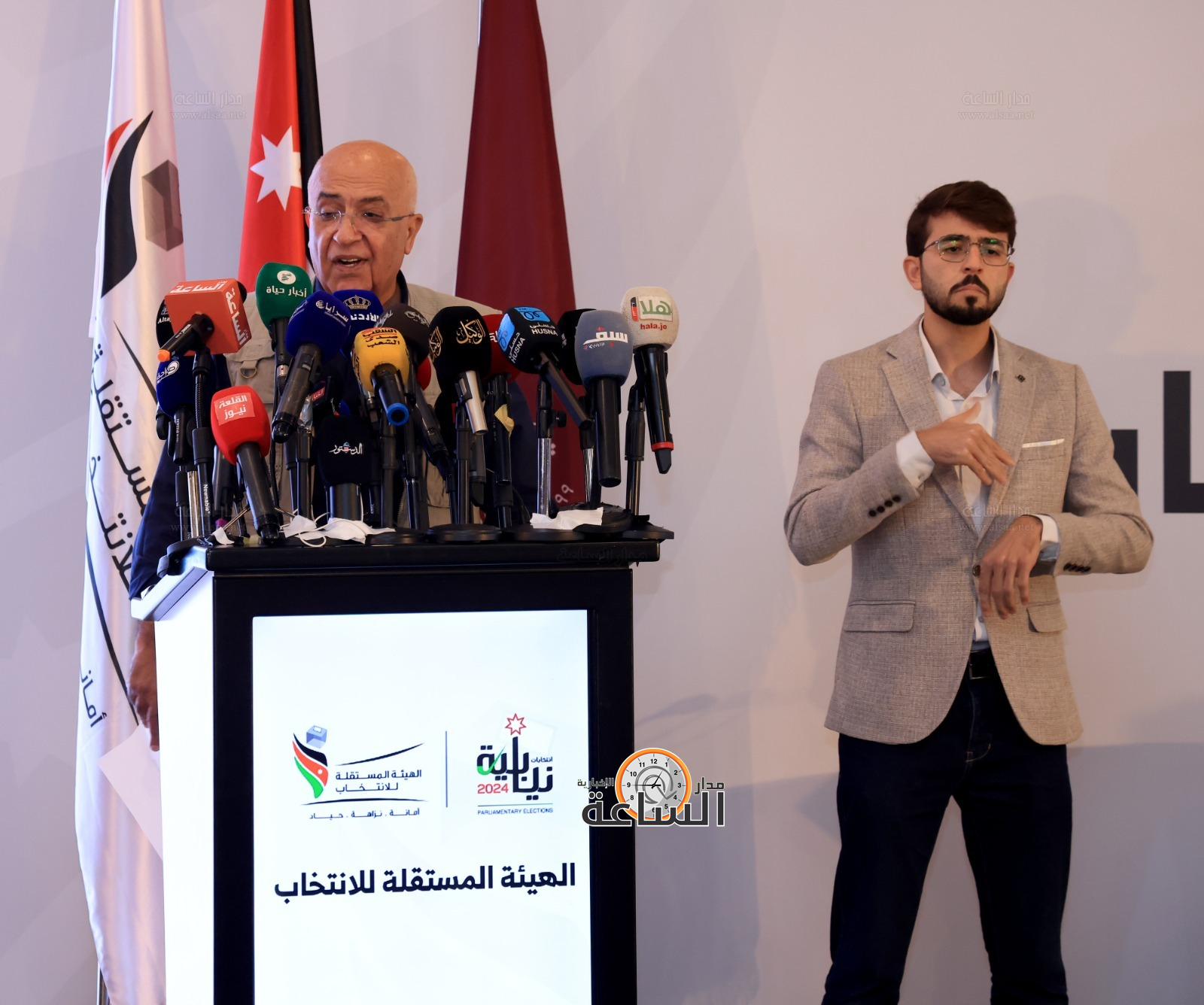 Madar Al-Saa Images 0.15577069582437097