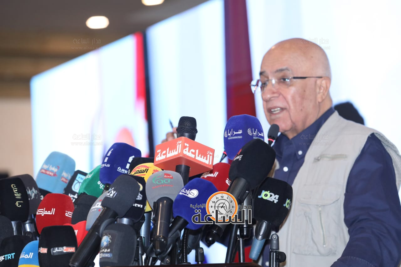 Madar Al-Saa Images 0.051137415758688576