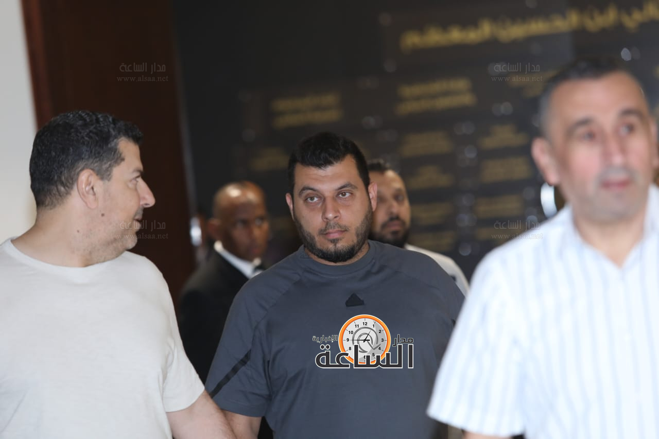 Madar Al-Saa Images 0.2532352355318954