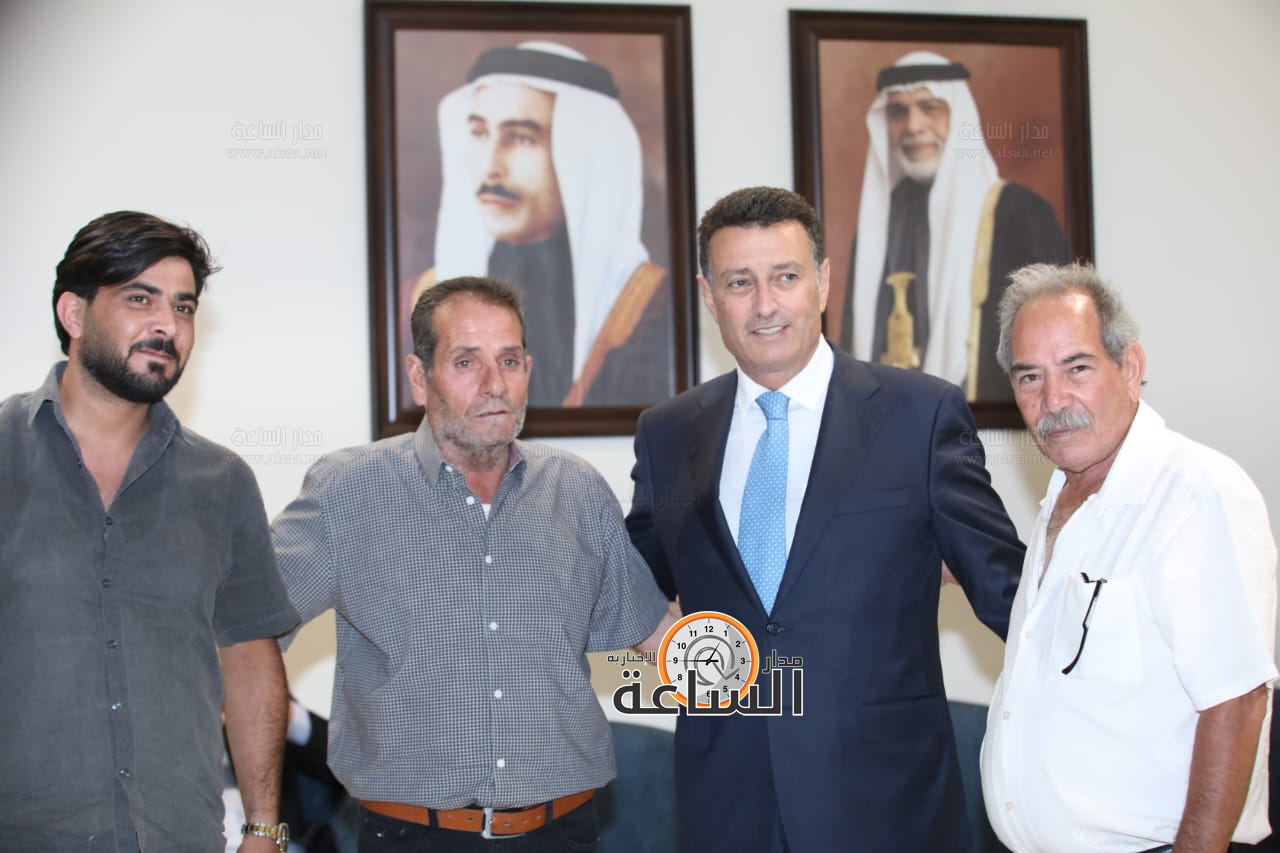 Madar Al-Saa Images 0.6996524726384121