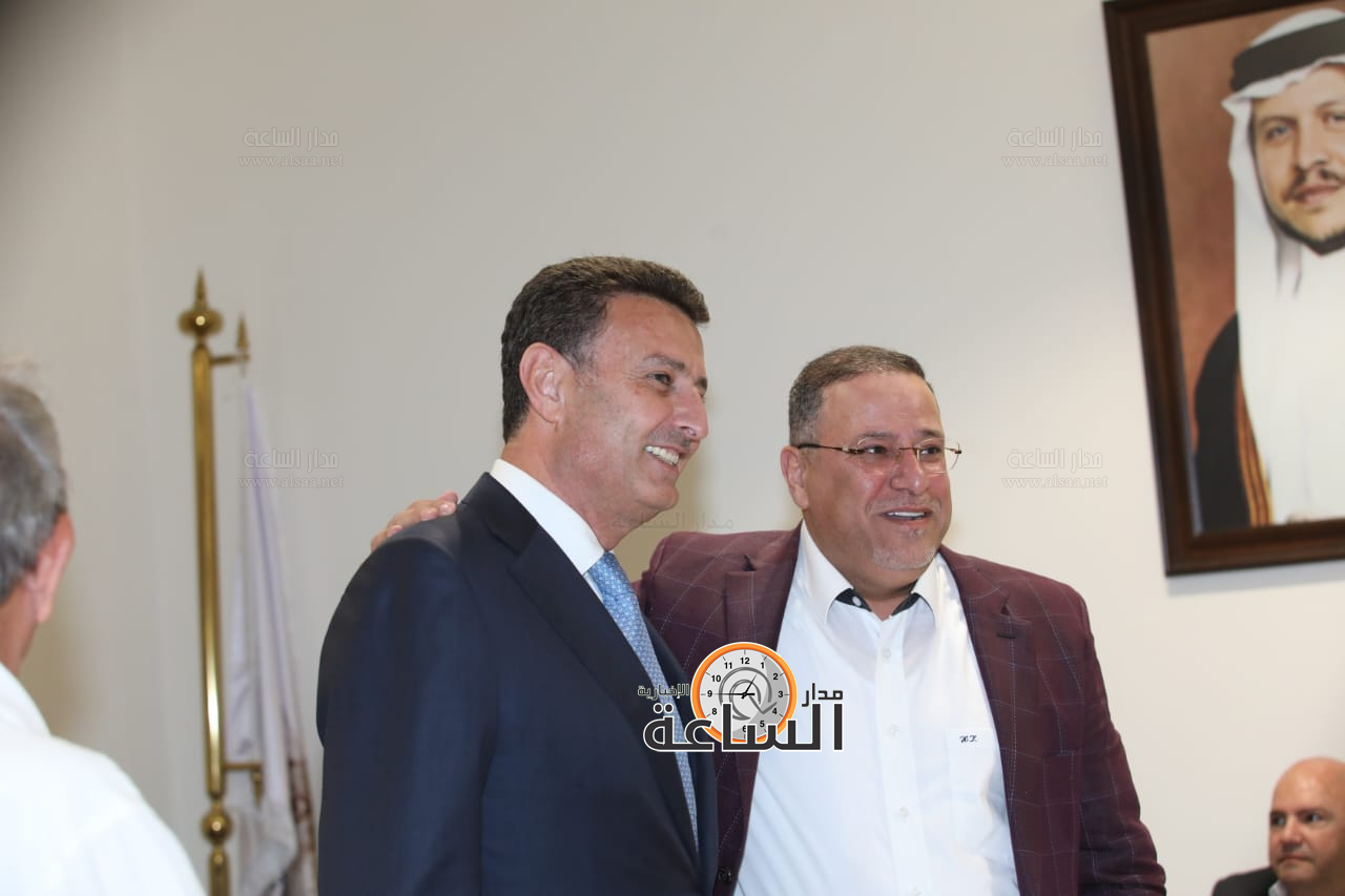 Madar Al-Saa Images 0.6947630957998752