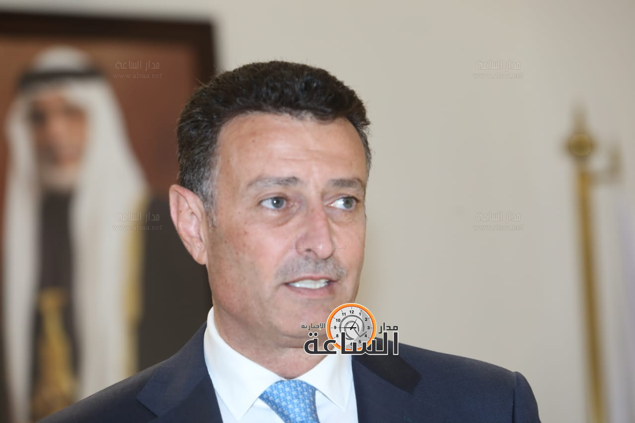 Madar Al-Saa Images 0.20466660743209464