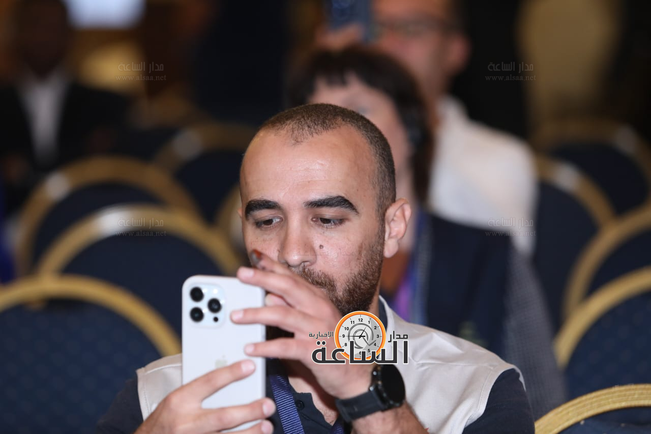 Madar Al-Saa Images 0.07821990969121373