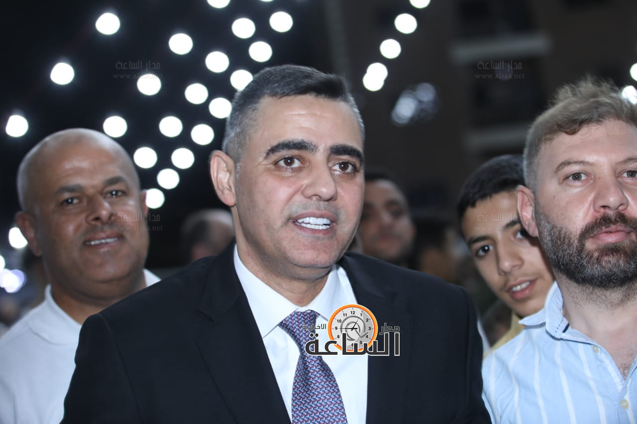 Madar Al-Saa Images 0.928479690509229