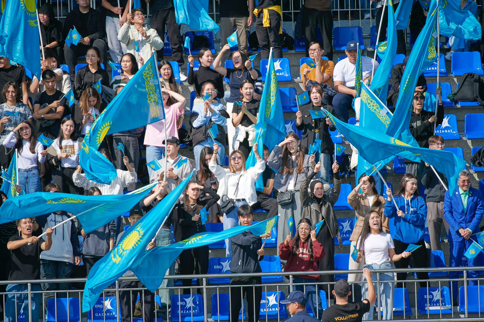 Madar Al-Saa Images 0.3823566202877793