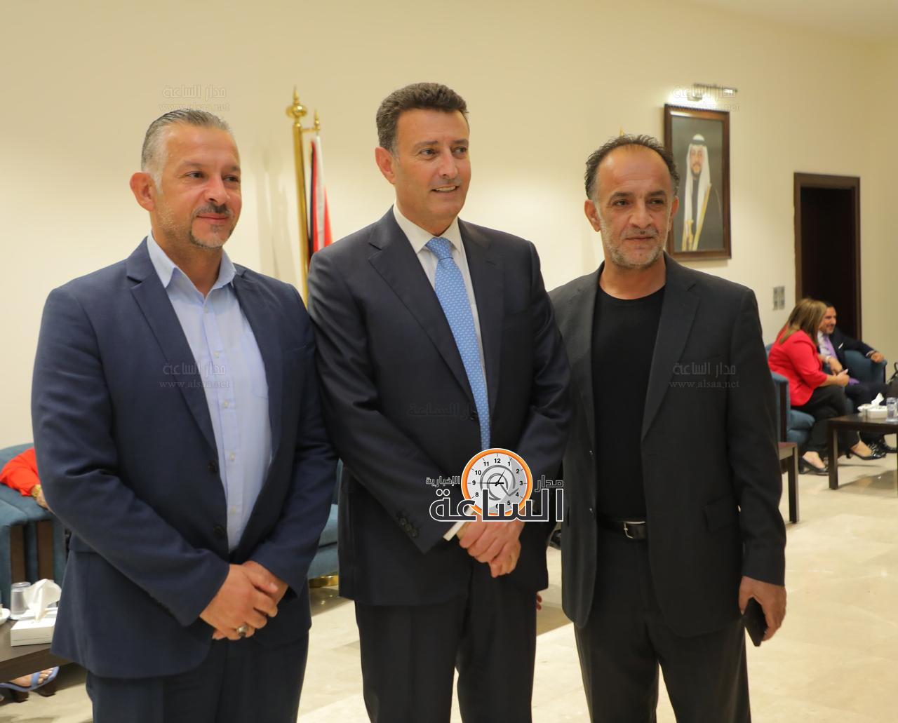 Madar Al-Saa Images 0.9265441446731095