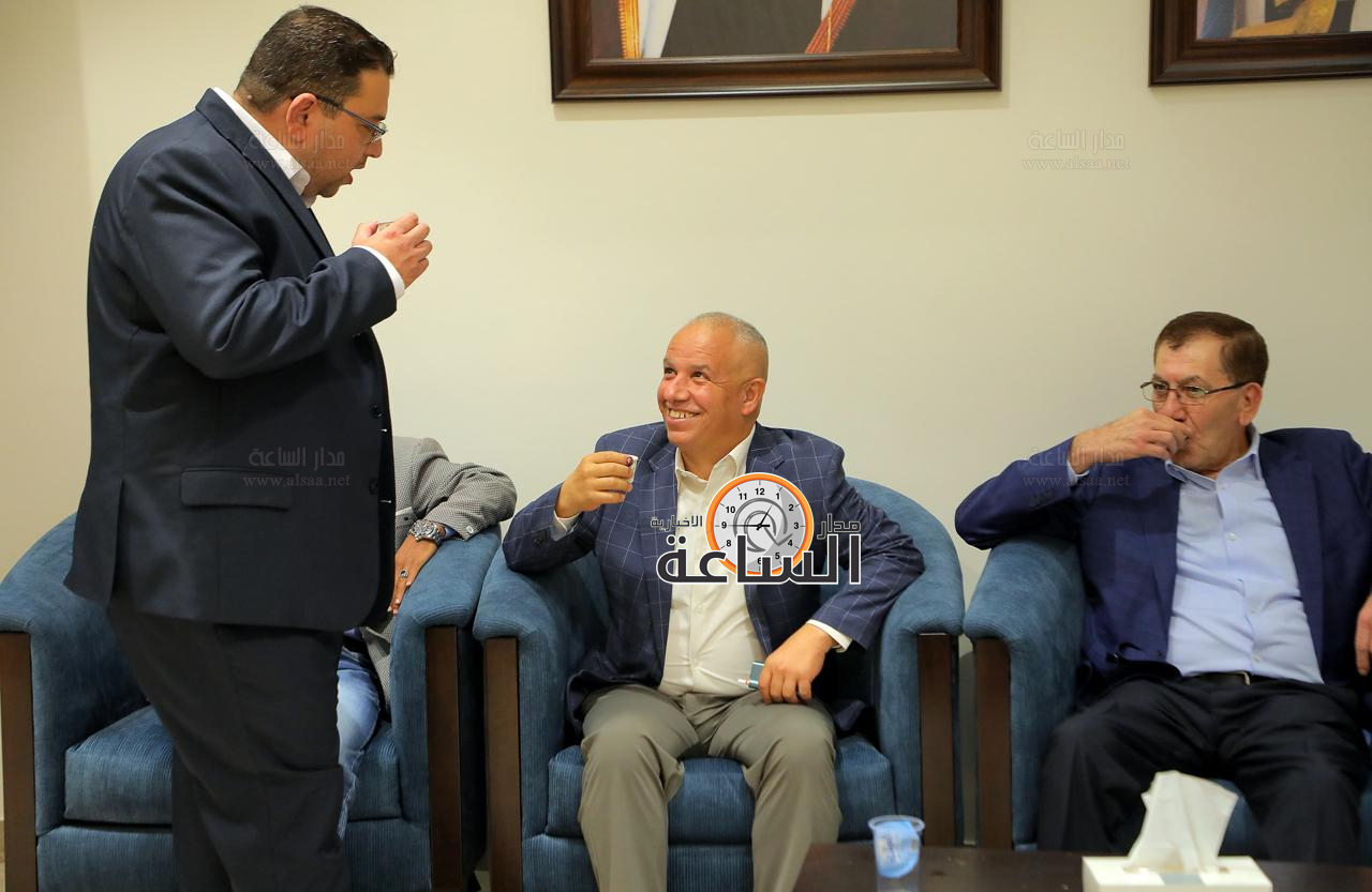 Madar Al-Saa Images 0.2688922579995685