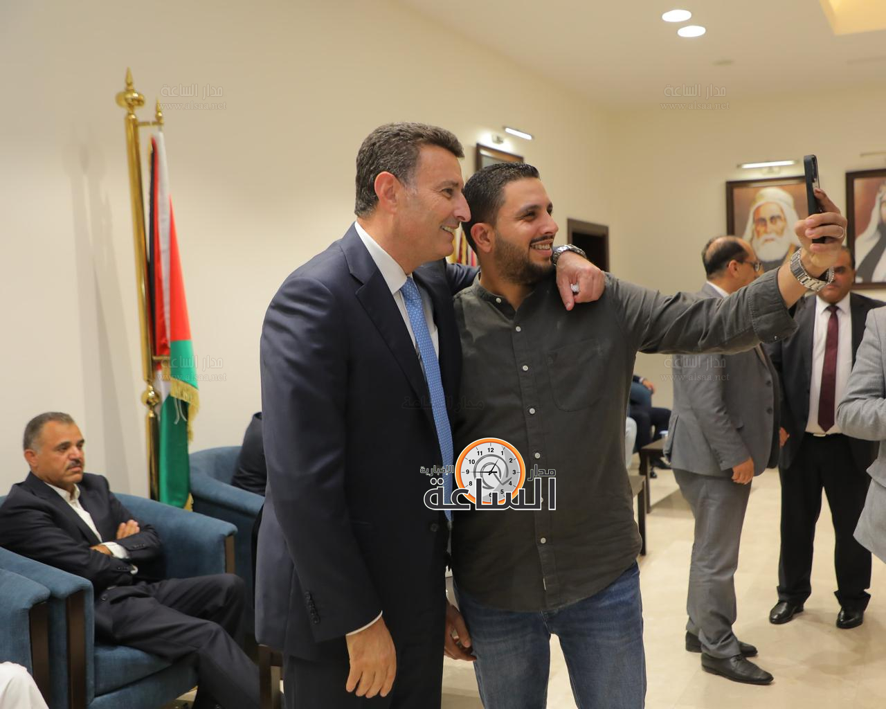 Madar Al-Saa Images 0.4346264098875323