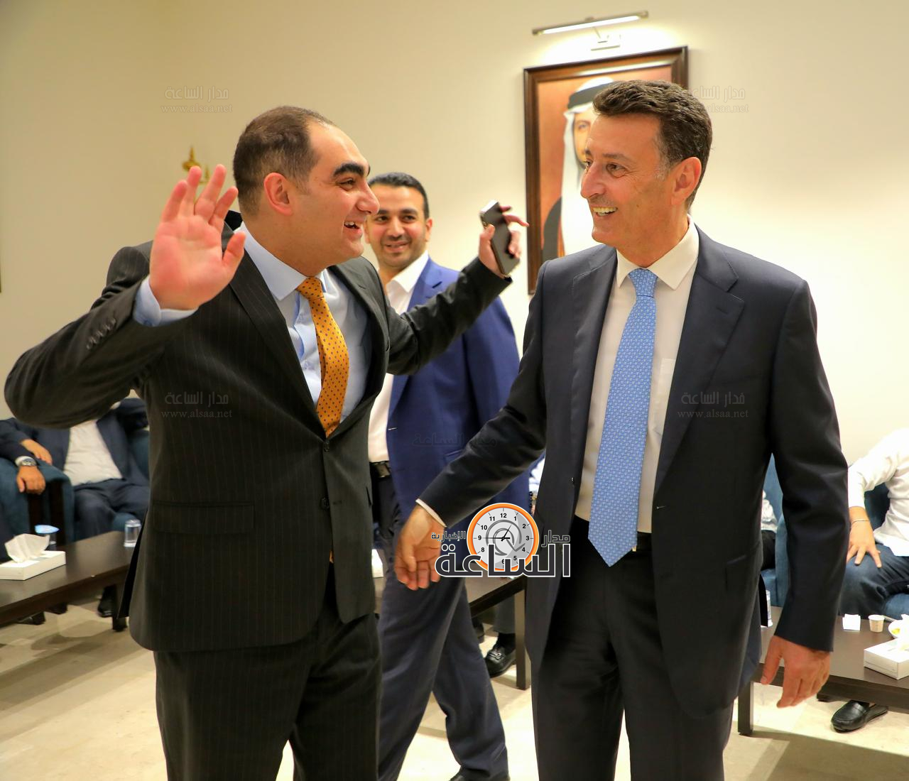 Madar Al-Saa Images 0.5031287896862706