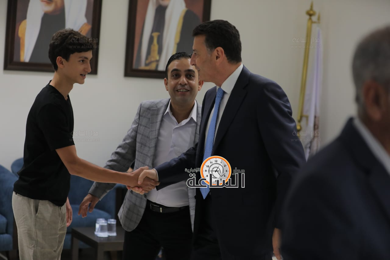 Madar Al-Saa Images 0.7184173913183172