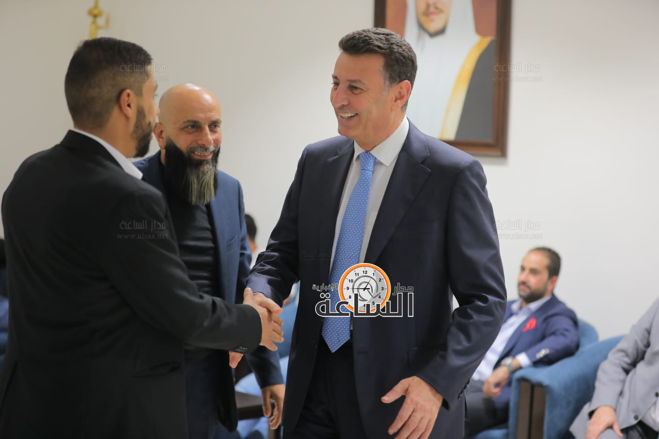 Madar Al-Saa Images 0.6642205115443416