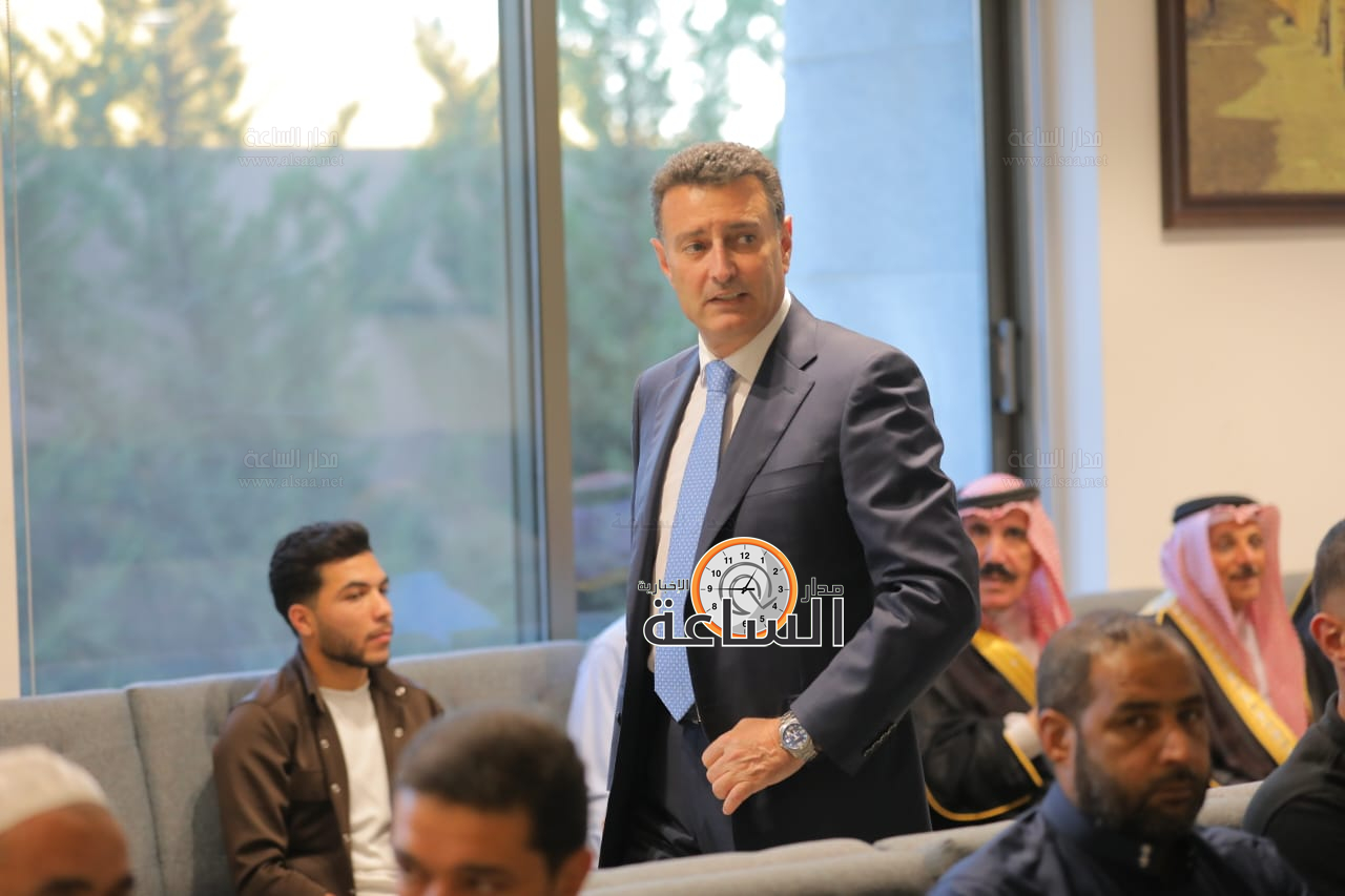 Madar Al-Saa Images 0.04082277537924206