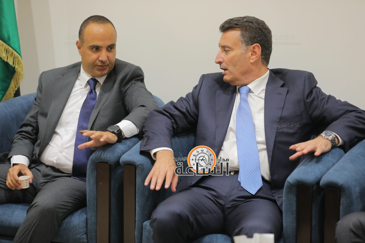 Madar Al-Saa Images 0.16064220889431247