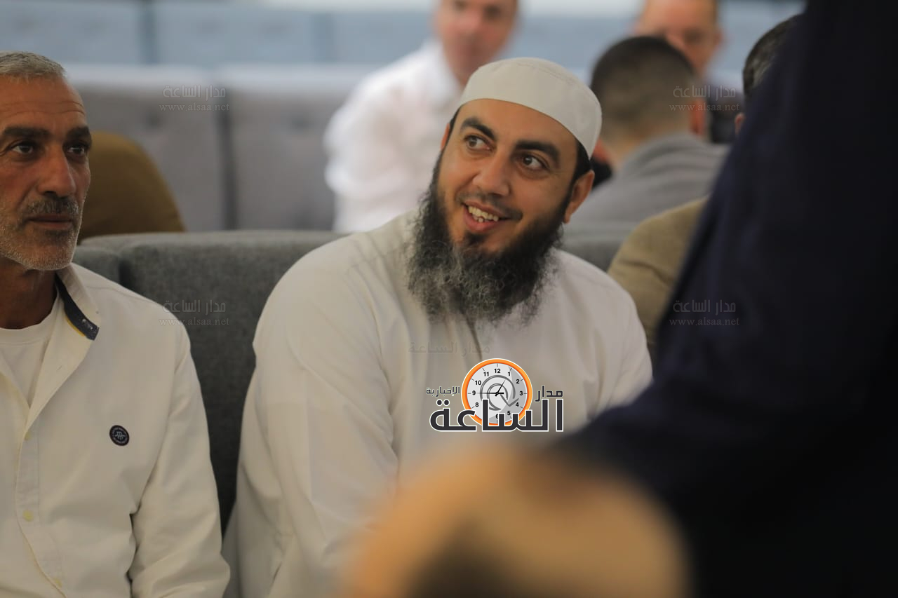 Madar Al-Saa Images 0.6931297163001857