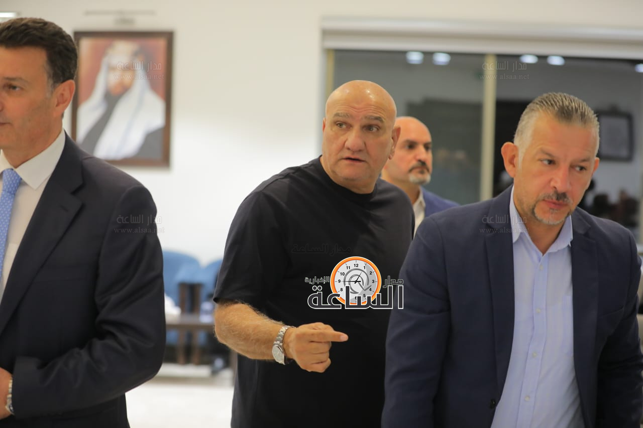 Madar Al-Saa Images 0.418448674074247