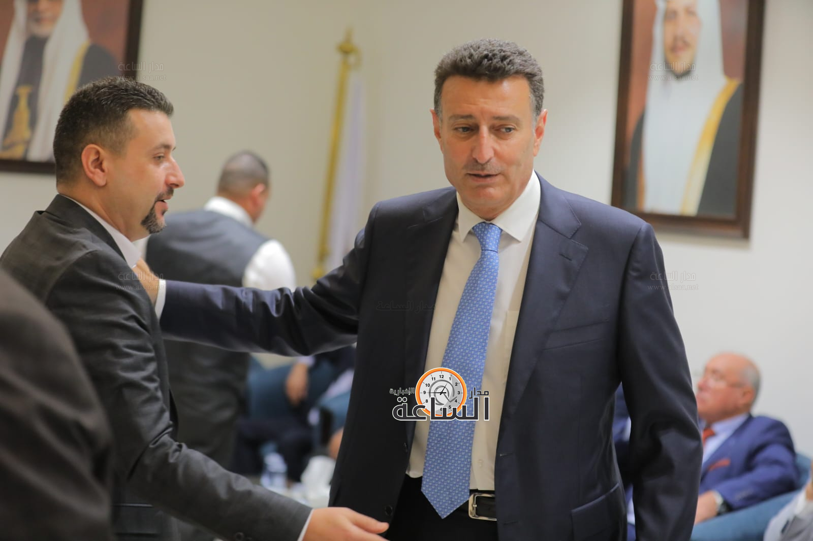 Madar Al-Saa Images 0.570743562518848