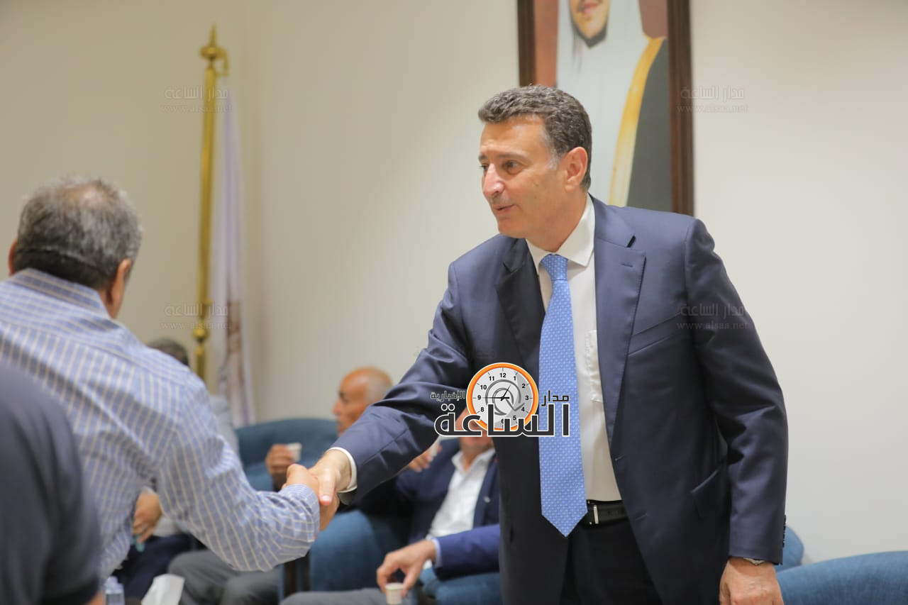 Madar Al-Saa Images 0.7675592372313289