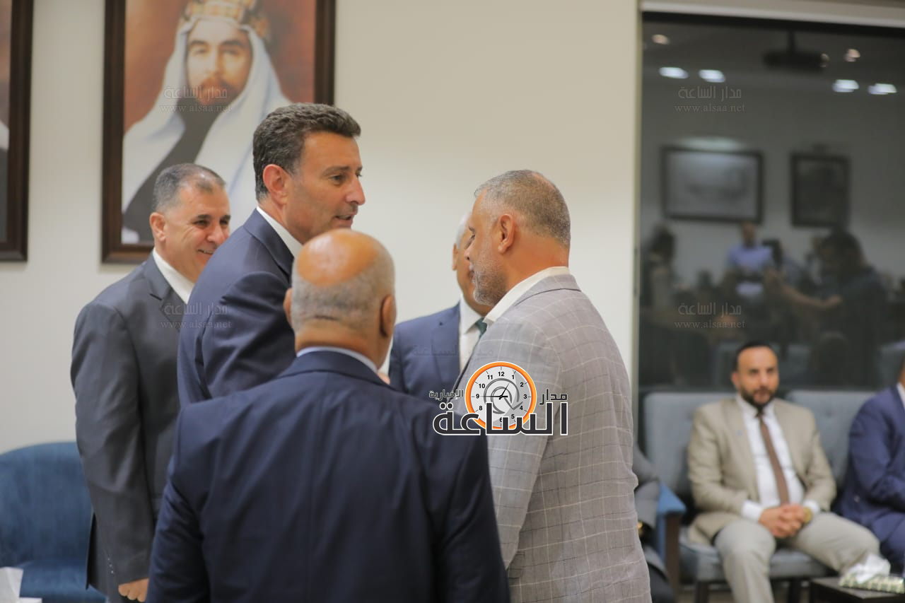 Madar Al-Saa Images 0.2594870628917396