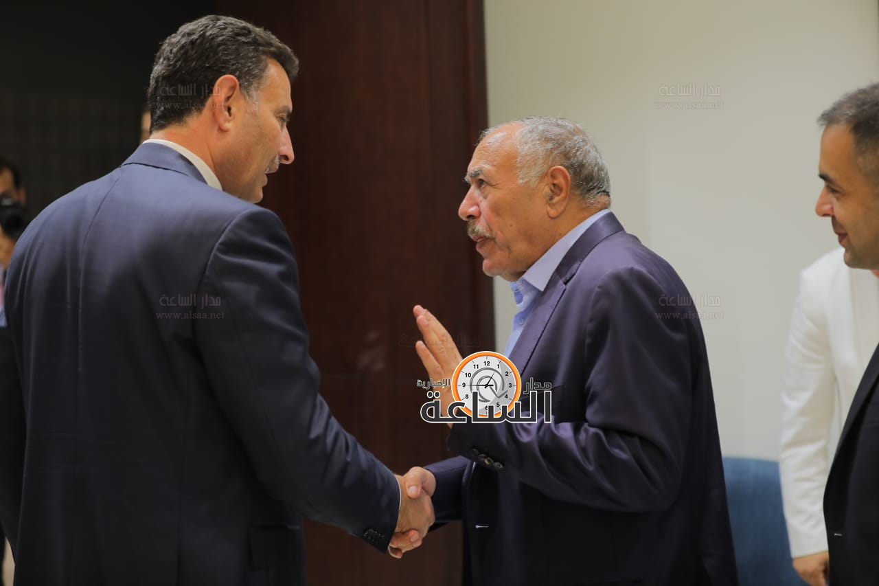 Madar Al-Saa Images 0.3696466960898006