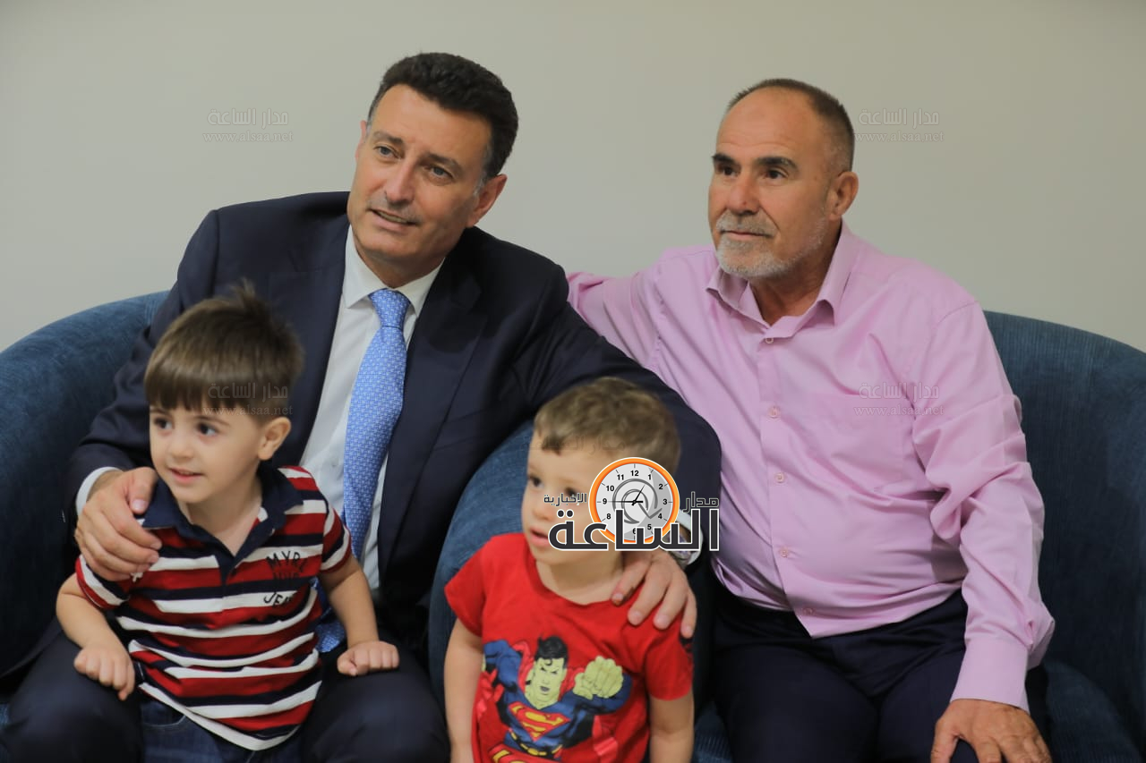 Madar Al-Saa Images 0.8055492142217833