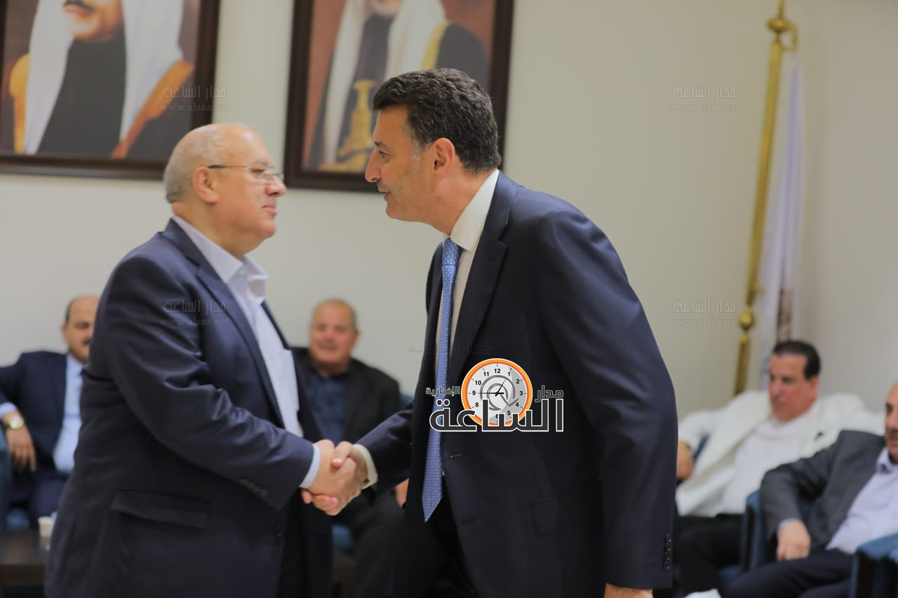 Madar Al-Saa Images 0.7981677190998566