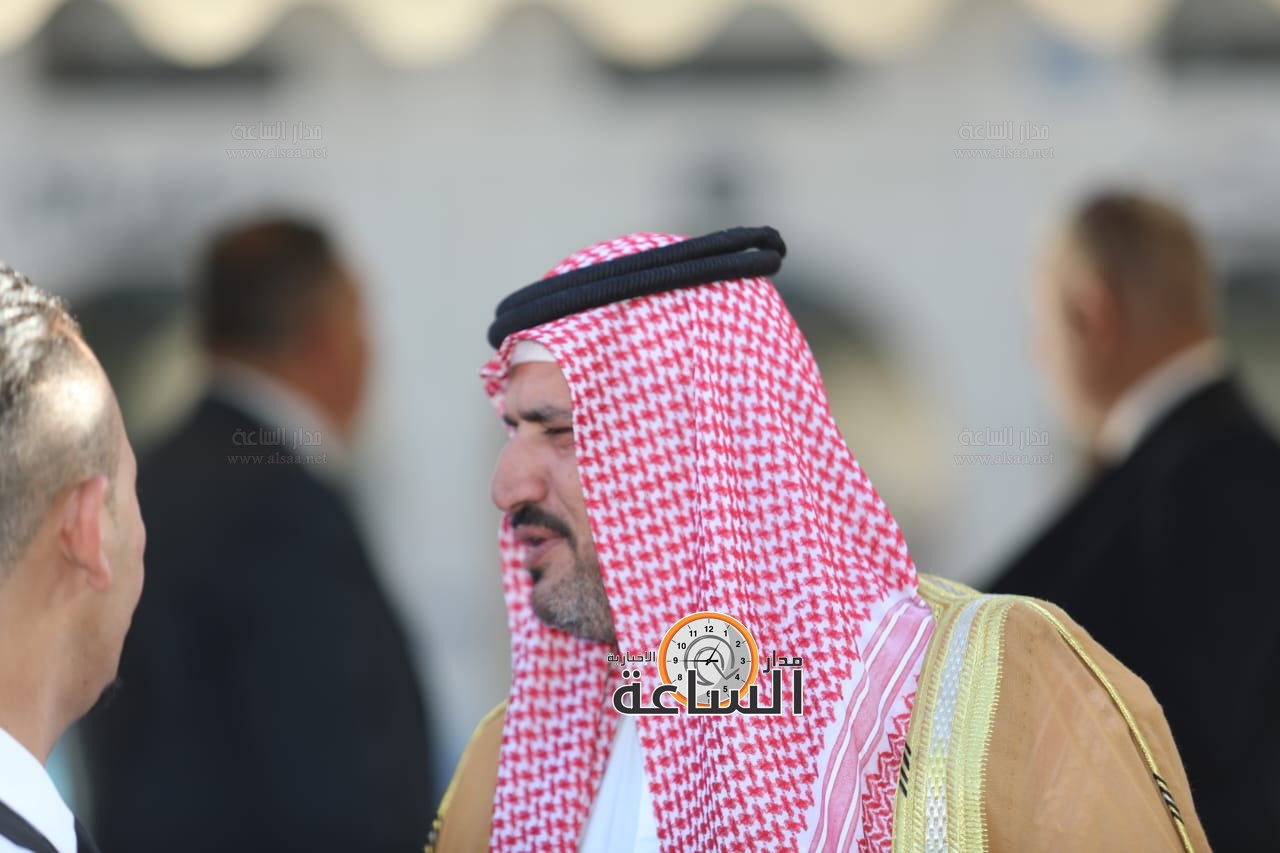 Madar Al-Saa Images 0.37955733541168035