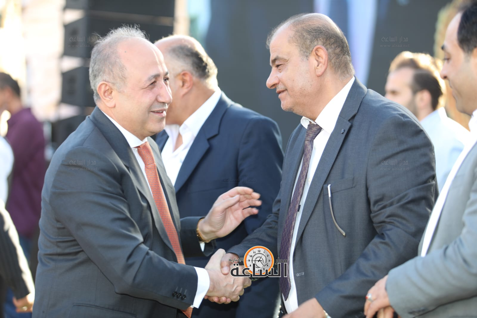 Madar Al-Saa Images 0.9453075092061529