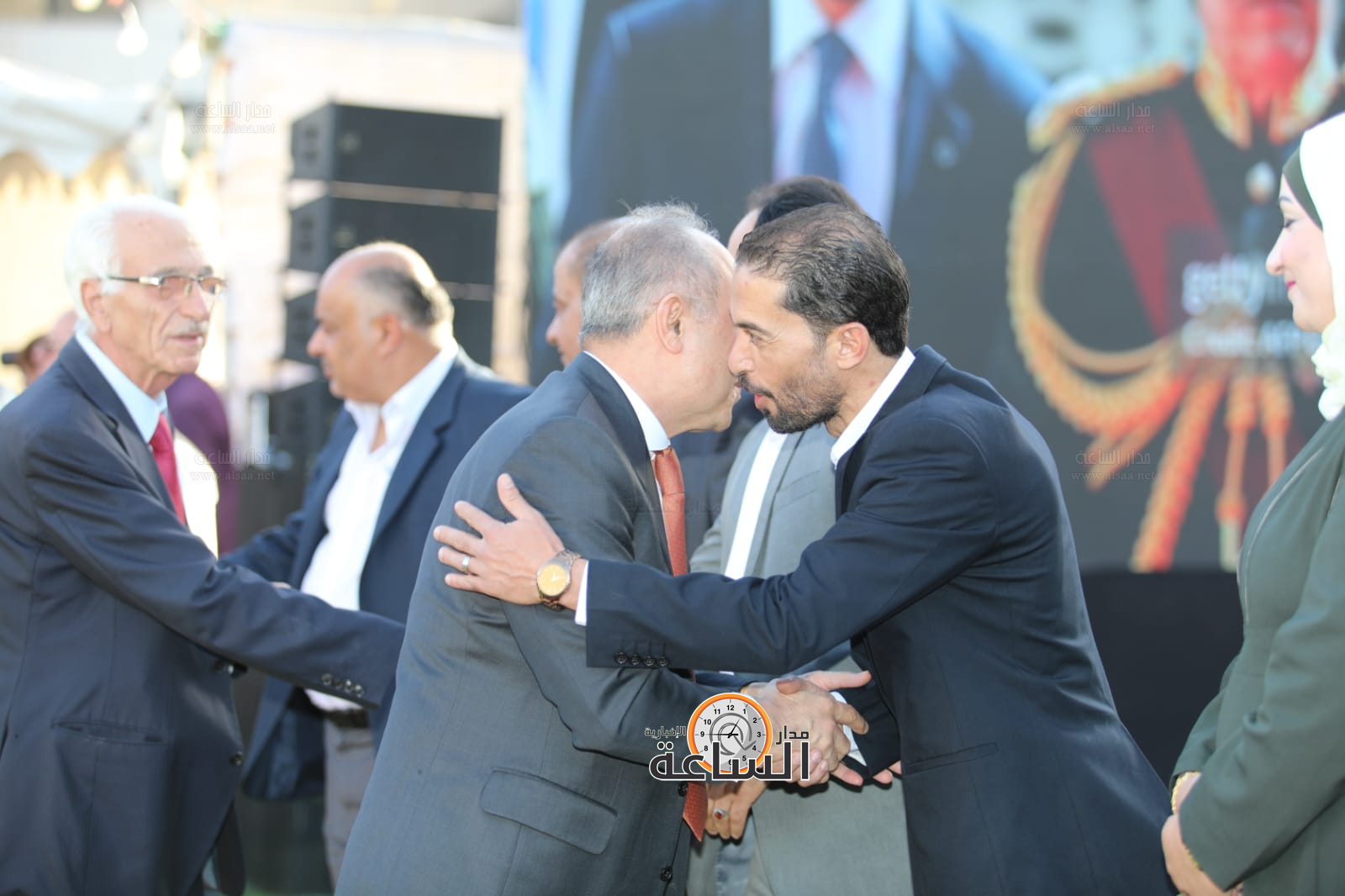 Madar Al-Saa Images 0.7535710372541968