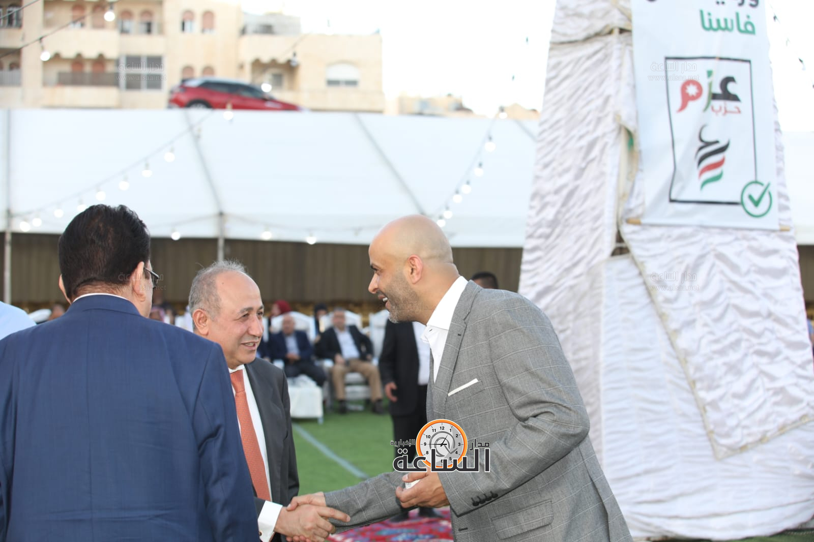 Madar Al-Saa Images 0.40172361117760724