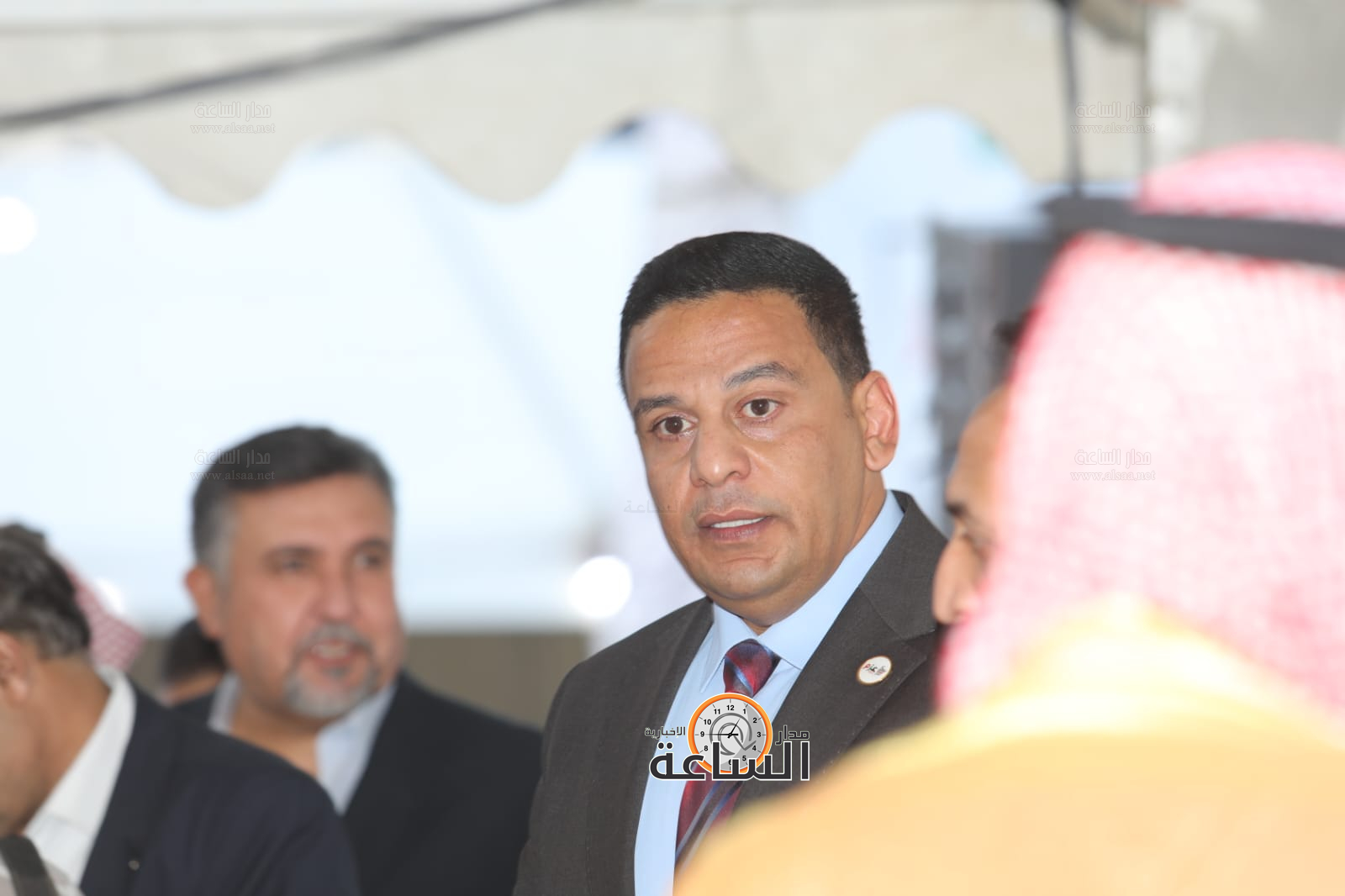 Madar Al-Saa Images 0.623332657587021