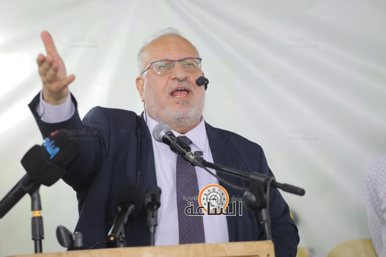 Madar Al-Saa Images 0.9999562643000686